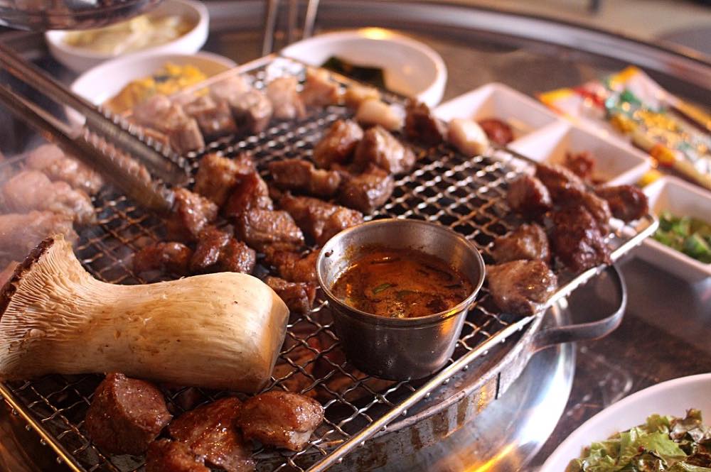 Where K-pop Idols Actually Eat in Seoul: 3 Real Restaurants Fans Can&nbsp;Visit
