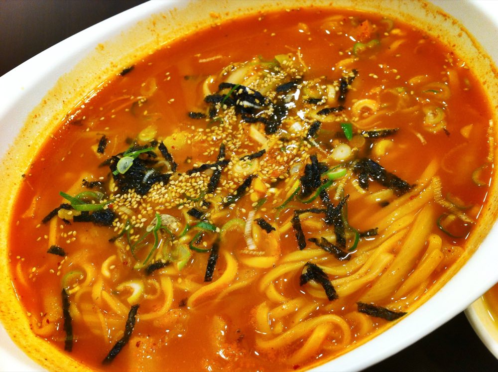 Kalguksu Korean hand-cut noodle soup, the dish made famous by the Netflix-featured stall at Gwangjang Market