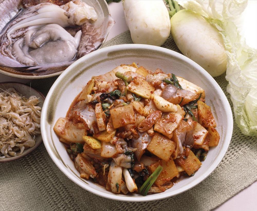 Stir-fried octopus dish similar in style to Yeosu's dolmuneoh samhap hot pot