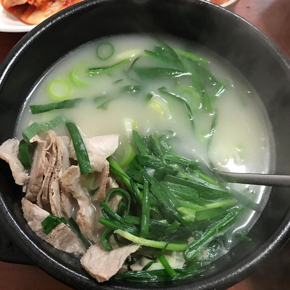 Dwaeji gukbap, Busan's pork bone soup dish, the recommended meal near Hocheon Village in Seomyeon's gukbap alley