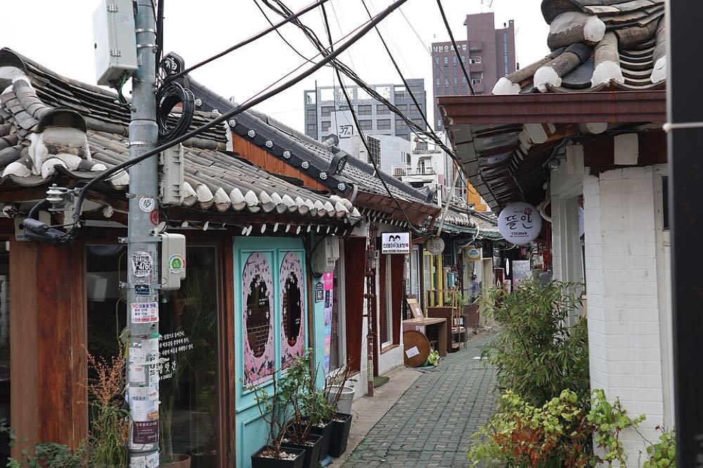 Hanok rooftops and narrow alleys in Ikseon-dong, Seoul